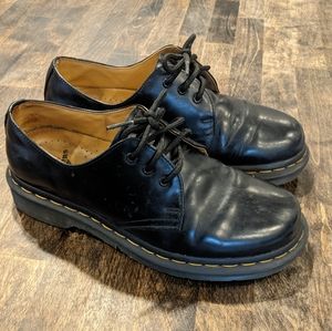 Doc Marten, Dr. Martens 1461 smooth leather black dress shoes women's size 7